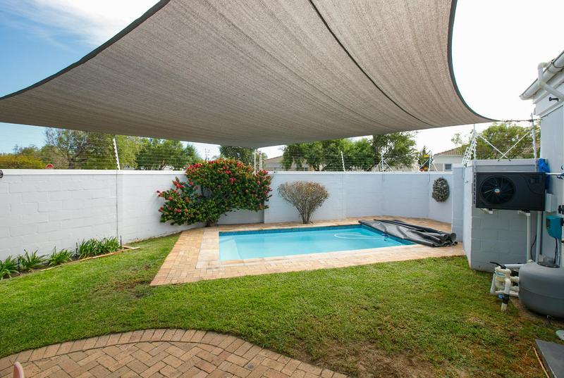 3 Bedroom Property for Sale in Sunningdale Western Cape